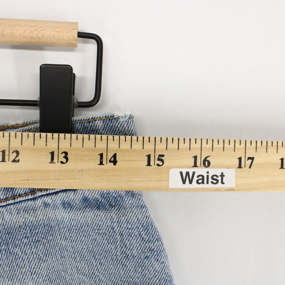 Vintage Levis 560 Jeans Mens 31x30 Blue Loose Fit Tapered Leg Light Wash USA 90s - Picture 7 of 13